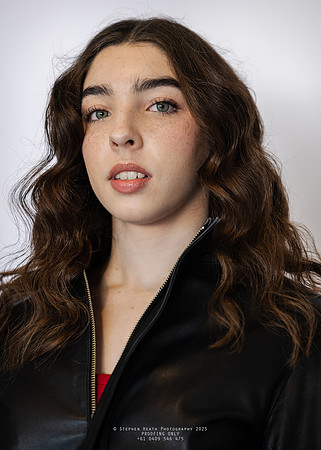 headshots 250807 kristen-53-(PROOF ONLY)