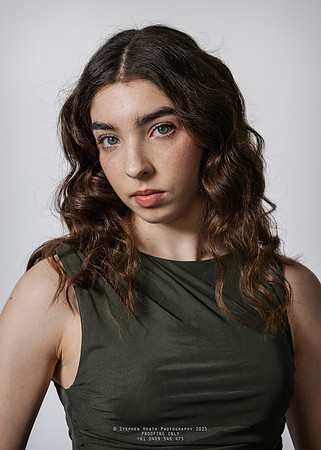 headshots 250807 kristen-221-(PROOF ONLY)