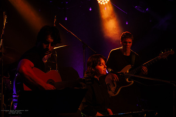 waapa 2405 sitkow 32-(PROOF ONLY)