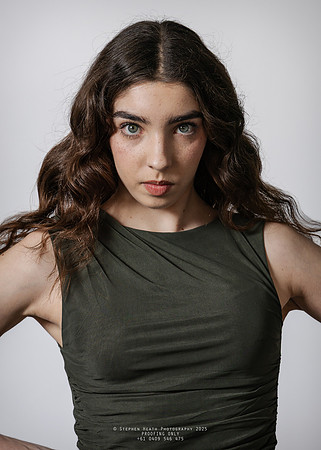 headshots 250807 kristen-223-(PROOF ONLY)