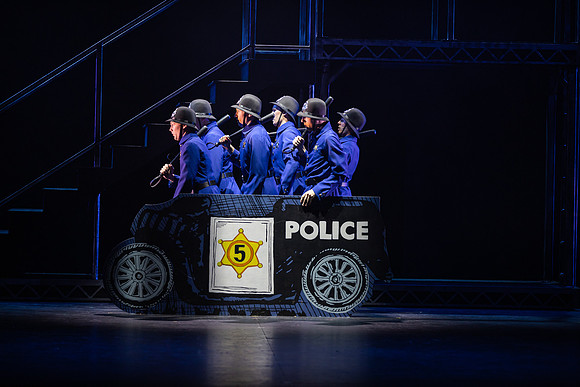waapa 220609 mack and mabel 619-(PROOF ONLY)