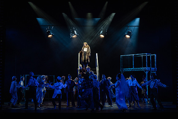 waapa 220609 mack and mabel 527-(PROOF ONLY)
