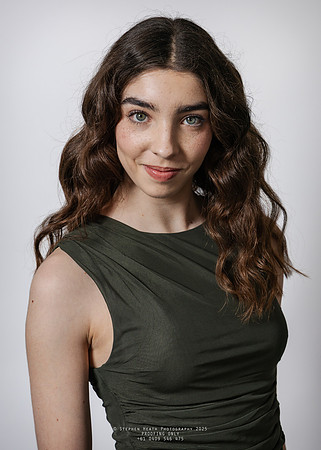 headshots 250807 kristen-231-(PROOF ONLY)