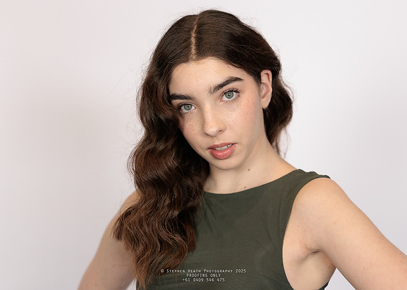 headshots 250807 kristen-165-(PROOF ONLY)