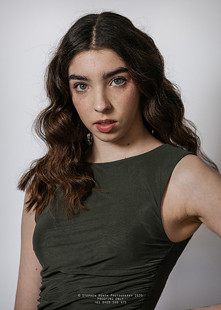 headshots 250807 kristen-234-(PROOF ONLY)