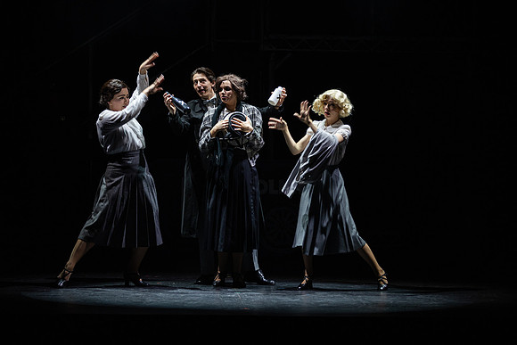 waapa 220609 mack and mabel 608-(PROOF ONLY)