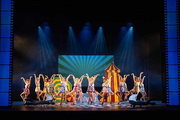waapa 220609 mack and mabel 425-(PROOF ONLY)