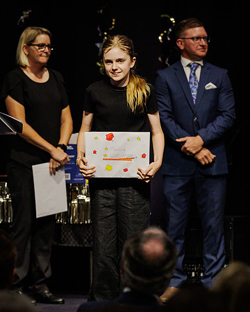 snj 241203 y6 graduation 177-(WEB ONLY)