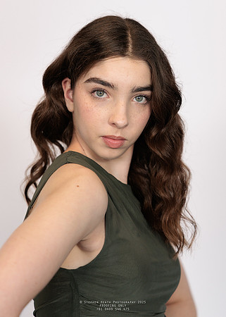 headshots 250807 kristen-185-(PROOF ONLY)