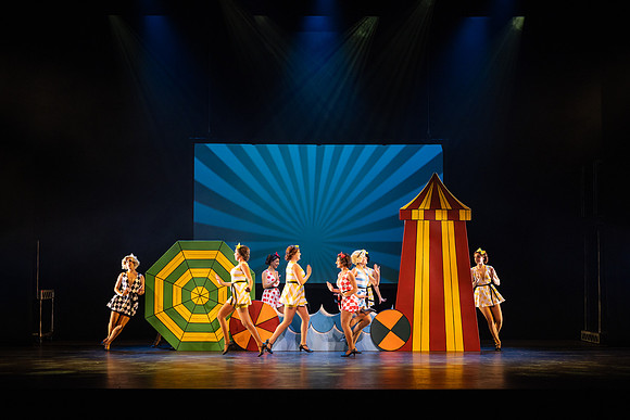 waapa 220609 mack and mabel 406-(PROOF ONLY)