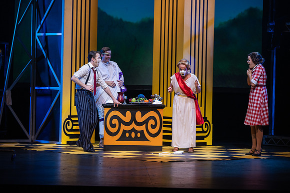 waapa 220609 mack and mabel 291-(PROOF ONLY)