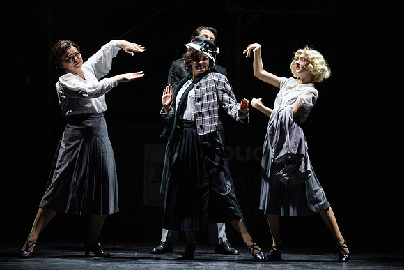 waapa 220609 mack and mabel 605-(WEB ONLY)