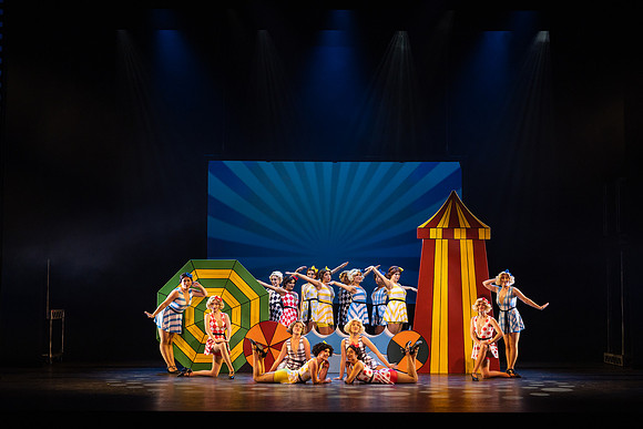 waapa 220609 mack and mabel 412-(PROOF ONLY)