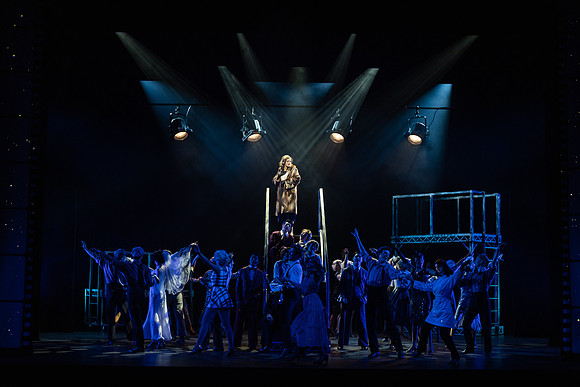 waapa 220609 mack and mabel 531-(PROOF ONLY)