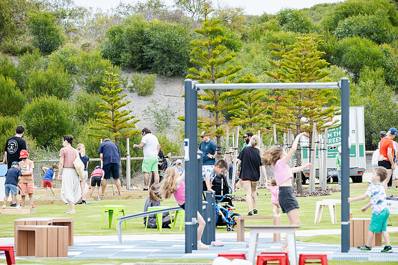sat 241019 catalina napoli park 7-(WEB ONLY)
