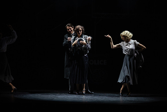 waapa 220609 mack and mabel 609-(PROOF ONLY)