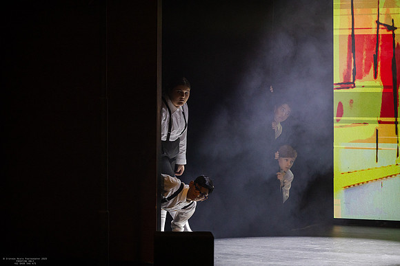 nc 250731 emil & the detectives 235-(PROOF ONLY)