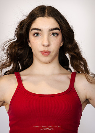 headshots 250807 kristen-66-(PROOF ONLY)