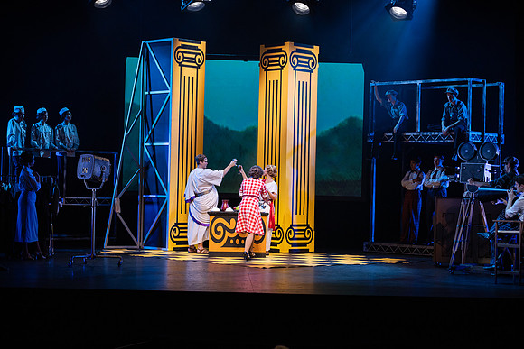 waapa 220609 mack and mabel 274-(PROOF ONLY)