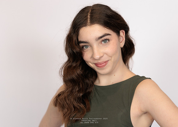headshots 250807 kristen-166-(PROOF ONLY)