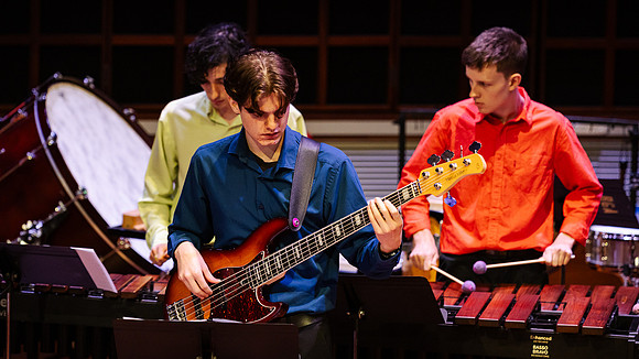 waapa 250411 defying gravity 673-(WEB ONLY)