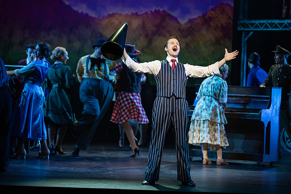 waapa 220609 mack and mabel 264-(PROOF ONLY)