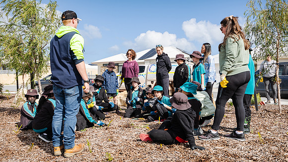 peet 250814 shorehaven tree planting 77-(WEB ONLY)