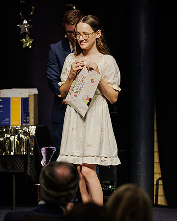 snj 241203 y6 graduation 184-(WEB ONLY)