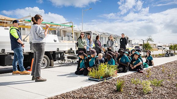 peet 250814 shorehaven tree planting 32-(WEB ONLY)