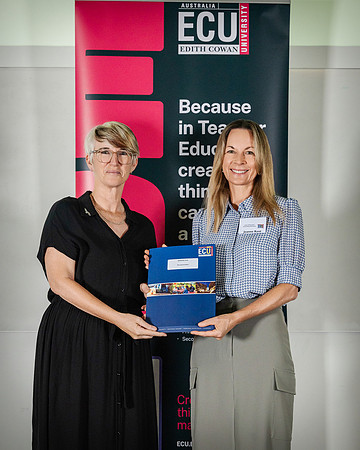 ecu 250208 sed prize giving 56-(WEB ONLY)