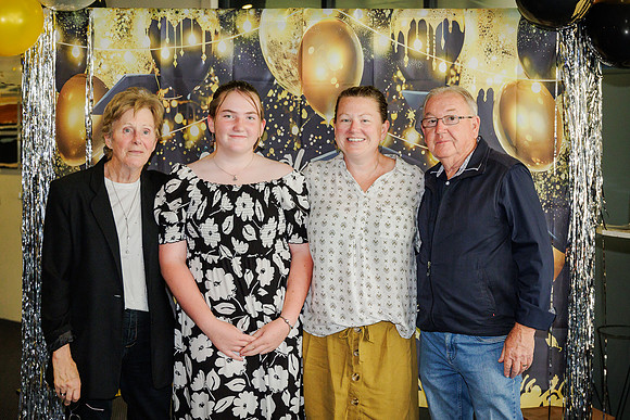 snj 241203 y6 graduation 19-(WEB ONLY)