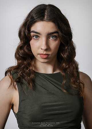 headshots 250807 kristen-220-(PROOF ONLY)