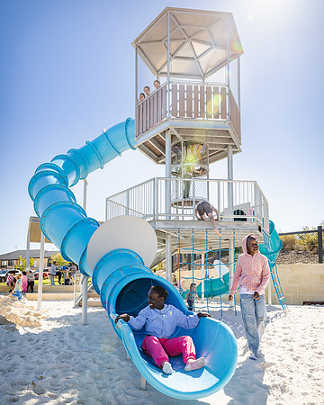 uqwa 240505 east of the beach 114-(WEB ONLY)