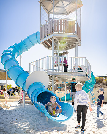 uqwa 240505 east of the beach 113-(WEB ONLY)