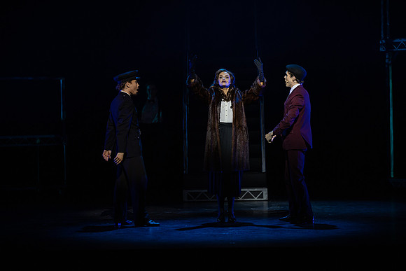 waapa 220609 mack and mabel 514-(PROOF ONLY)