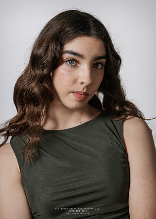 headshots 250807 kristen-224-(PROOF ONLY)