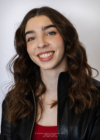 headshots 250807 kristen-30-(PROOF ONLY)