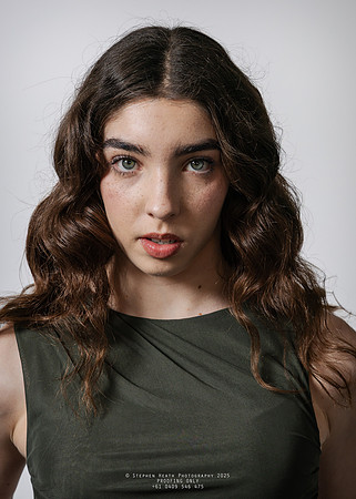 headshots 250807 kristen-228-(PROOF ONLY)