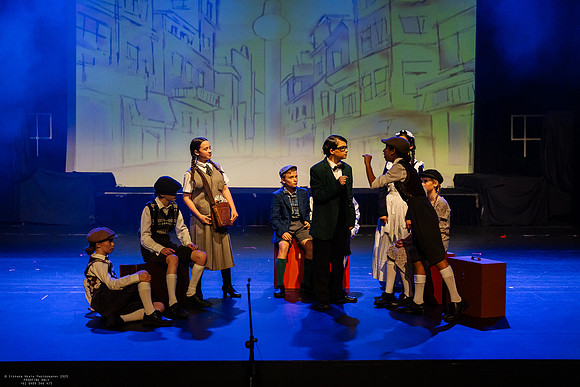 nc 250731 emil & the detectives 344-(PROOF ONLY)
