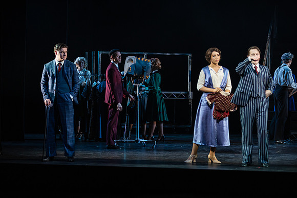 waapa 220609 mack and mabel 557-(PROOF ONLY)