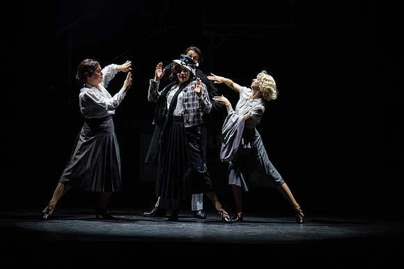 waapa 220609 mack and mabel 606-(PROOF ONLY)