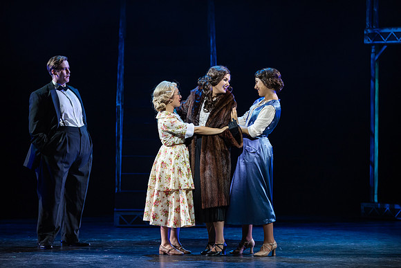 waapa 220609 mack and mabel 518-(PROOF ONLY)